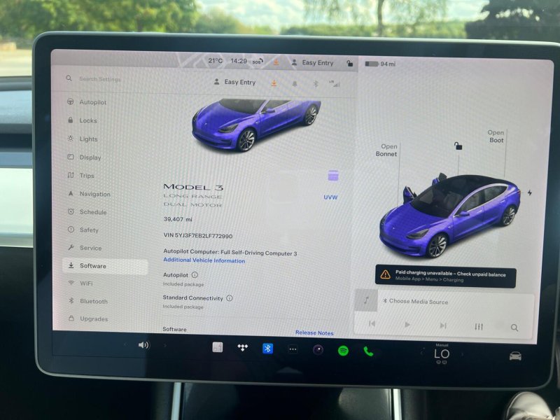 TESLA MODEL 3