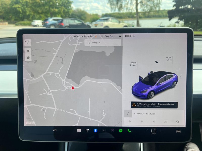 TESLA MODEL 3